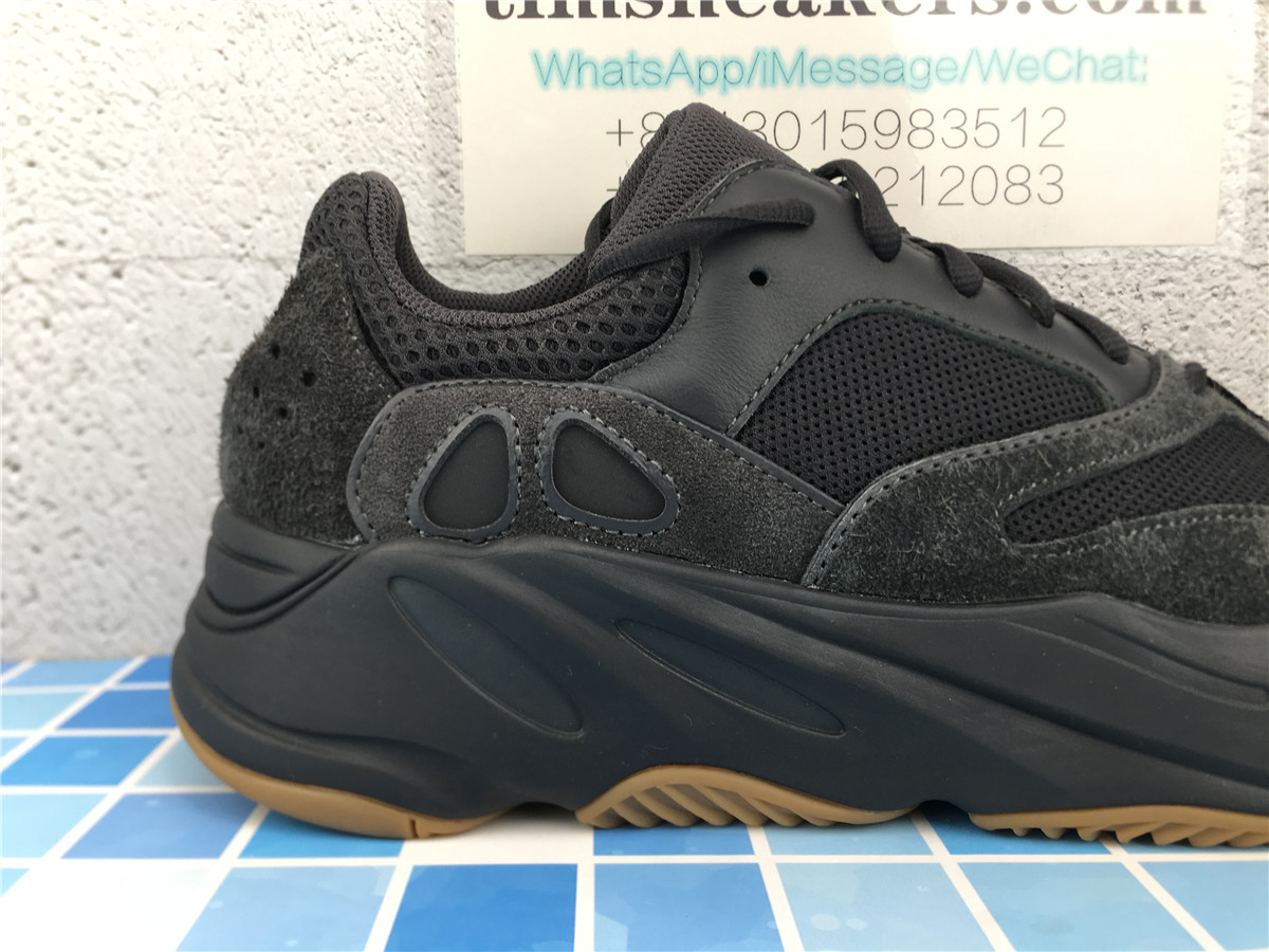 Yeezy Boost 700 Utility Black FV5304